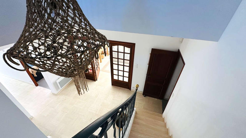 Villa - 250 m² - 10 pièces