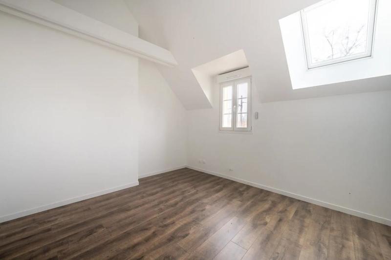 Maison - 141 m² - 6 pièces