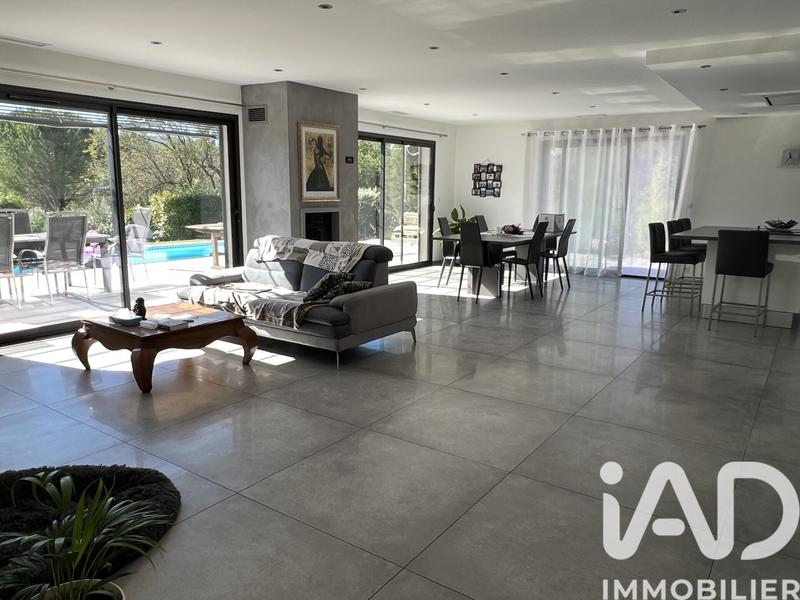 Maison - 156 m² - 5 pièces