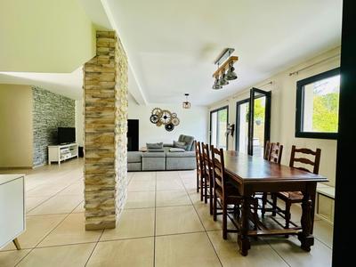 Maison - 119 m² - 6 pièces