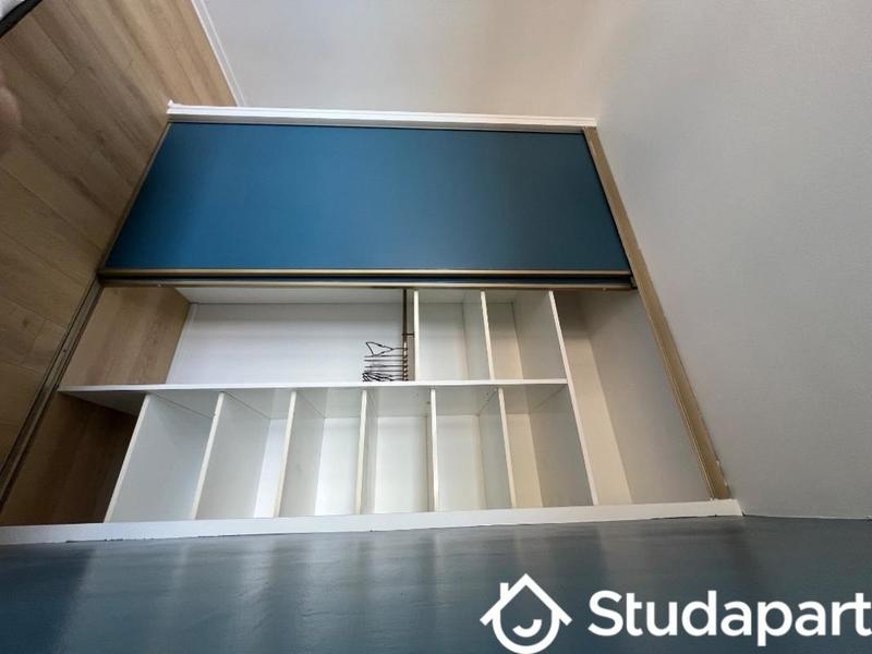 Chambre - 11 m² - 1 pièce