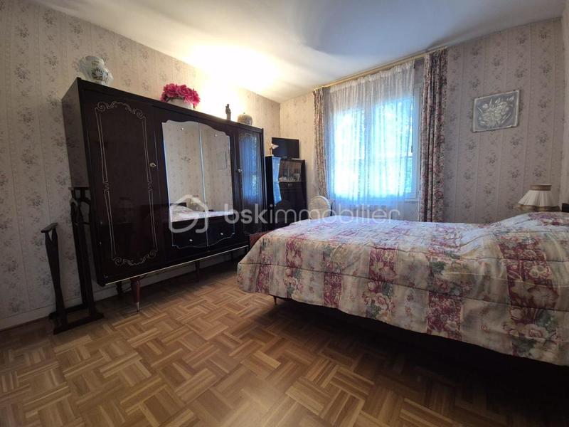 Maison traditionnelle - 87 m² - 4 pièces