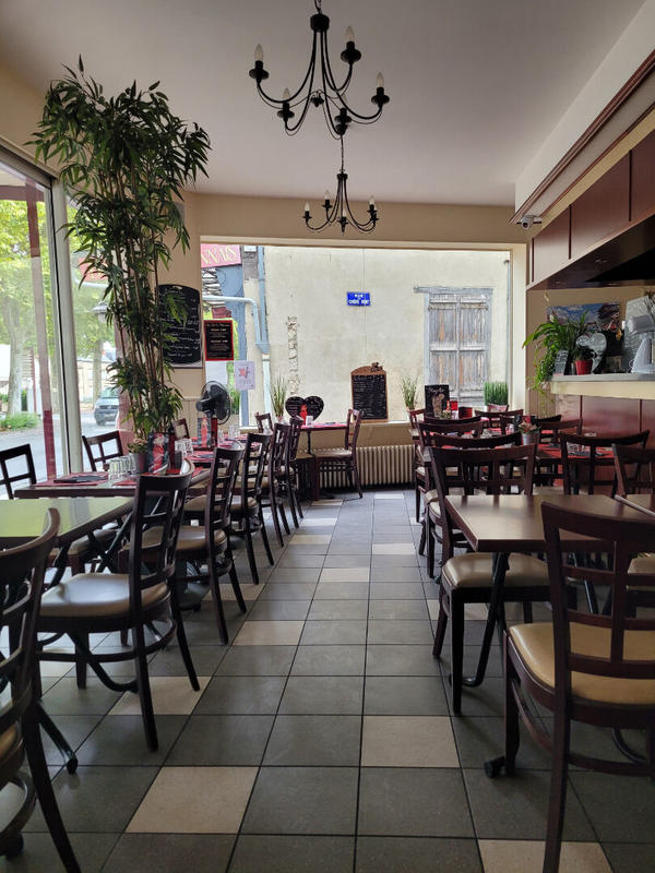 Fonds de commerce - 180 m²