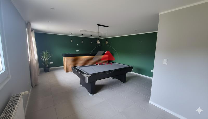 Appartement - 167 m² - 6 pièces