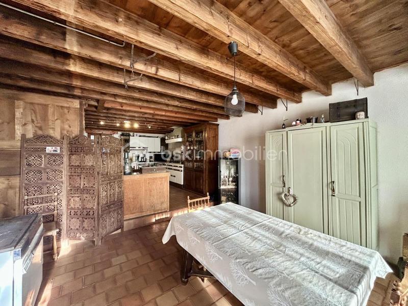 Maison - 284 m² - 9 pièces