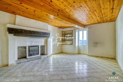 Maison - 370 m² - 7 pièces