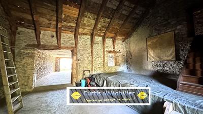 Maison - 80 m² - 5 pièces