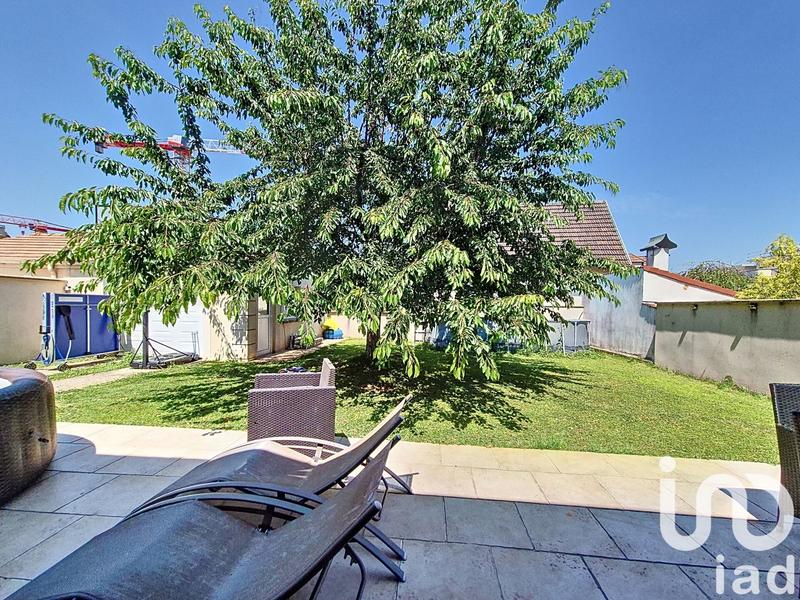 Maison - 175 m² - 8 pièces