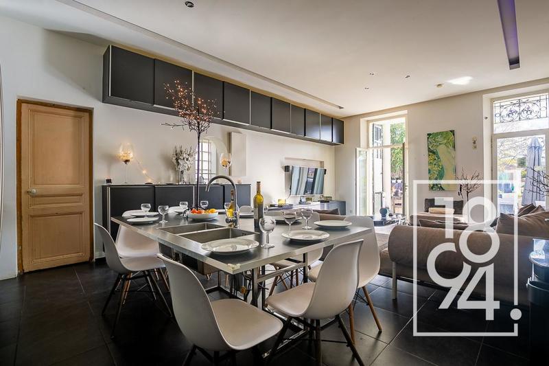 Propriété - 160 m² - 6 pièces