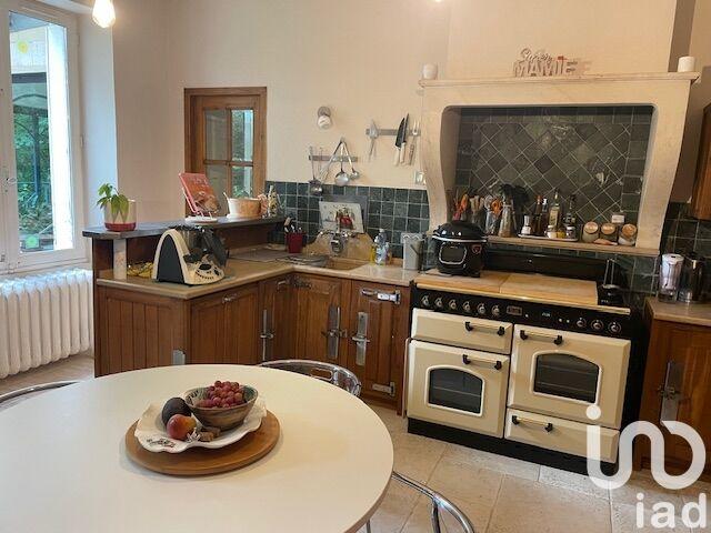 Maison - 206 m² - 7 pièces