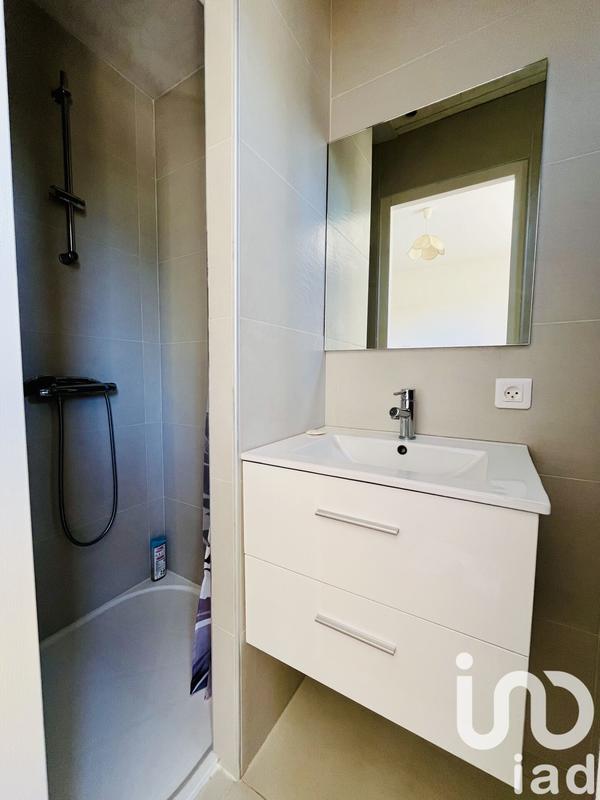 Maison - 223 m² - 9 pièces