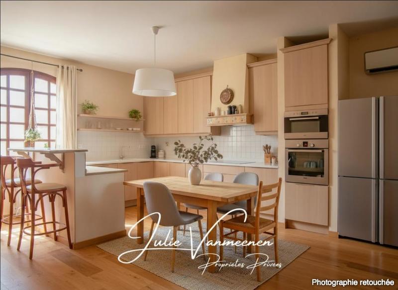 Maison - 248 m² - 7 pièces