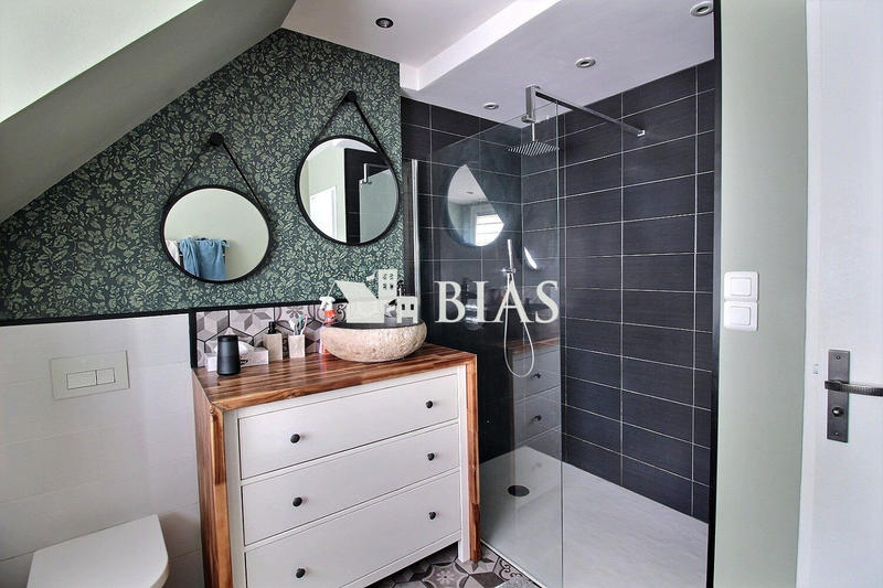 Maison - 91 m² - 4 pièces