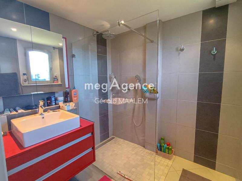 Maison traditionnelle - 130 m² - 5 pièces