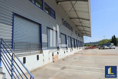 Local d'activité / Entrepôt - 2 390 m²