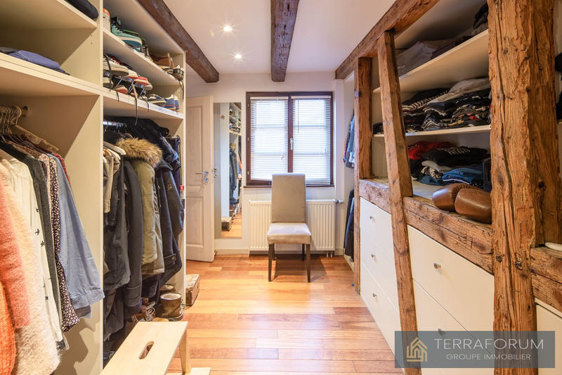 Maison ancienne - 223 m² - 8 pièces