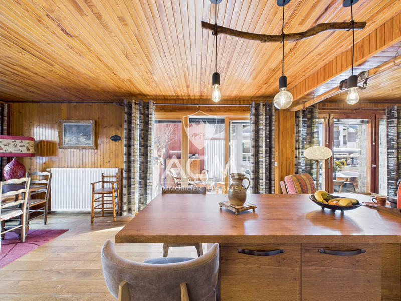 Appartement - 95 m² - 3 pièces