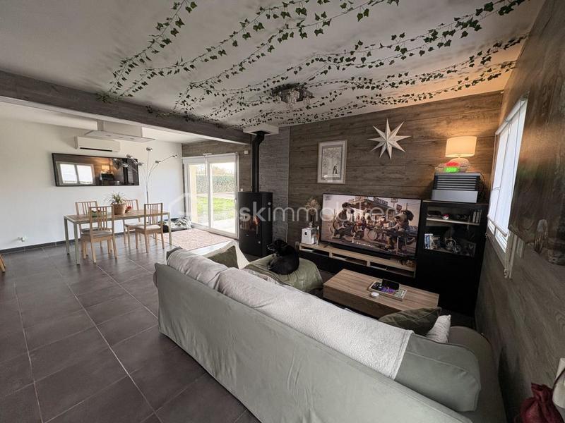 Maison - 90 m² - 4 pièces