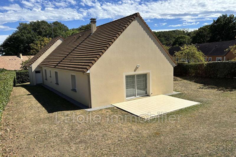 Maison - 102 m² - 4 pièces