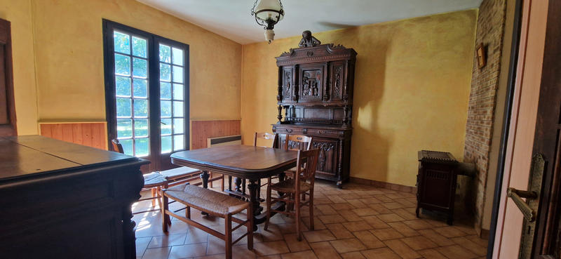 Maison - 195 m² - 7 pièces