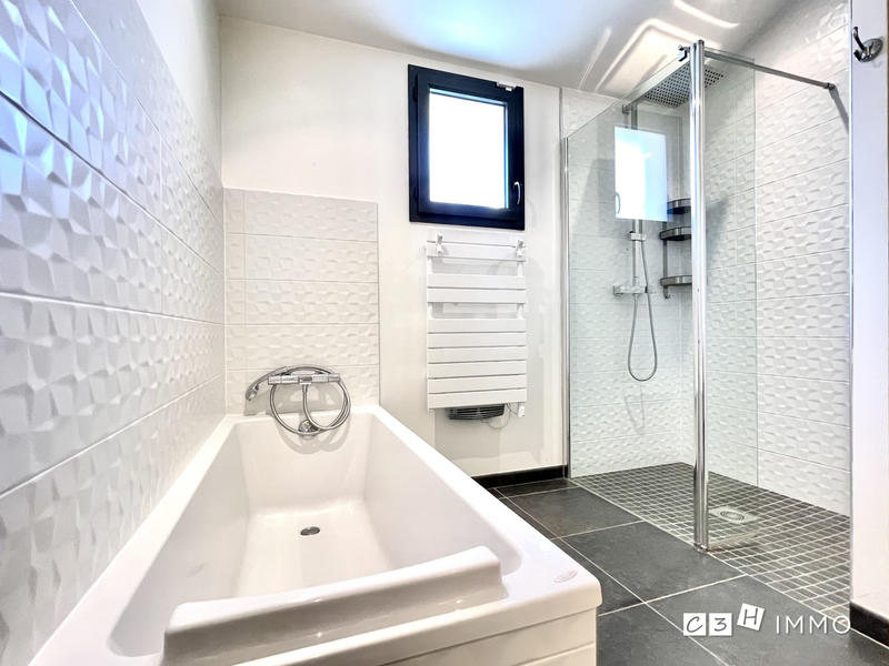 Maison - 154 m² - 5 pièces