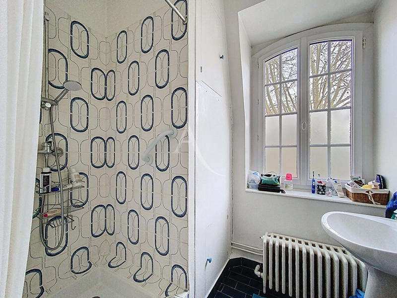 Appartement - 90 m² - 4 pièces