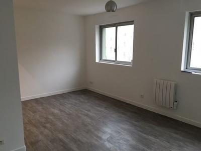 Studio - 28 m² - 1 pièce