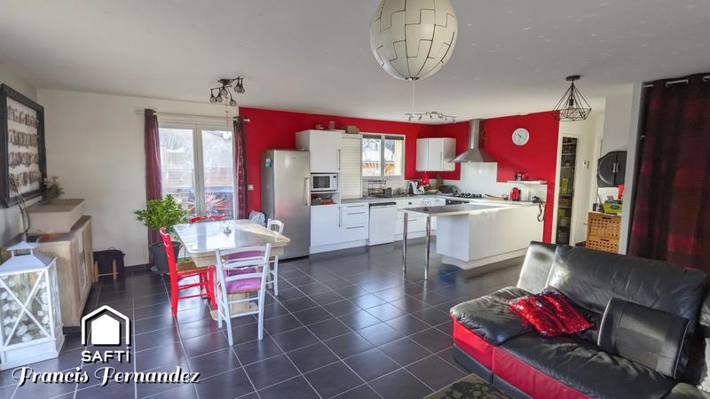 Maison - 100 m² - 5 pièces