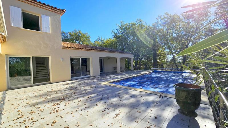 Maison - 143 m² - 5 pièces