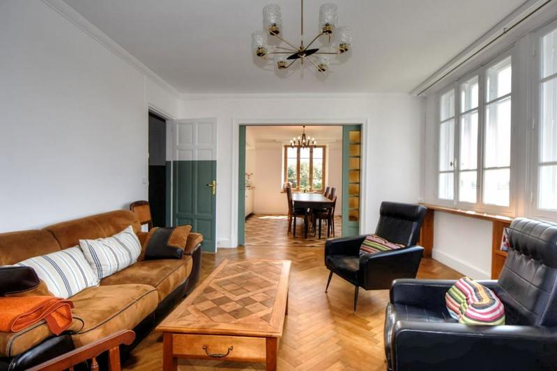 Maison - 216 m² - 8 pièces