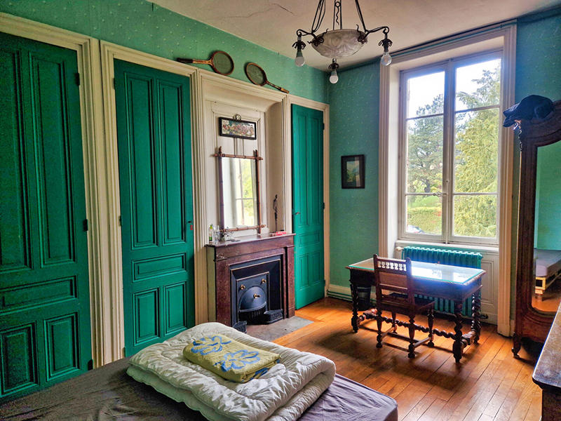 Maison - 329 m² - 9 pièces