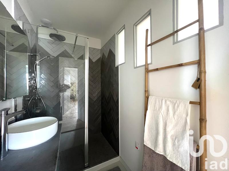 Maison - 121 m² - 6 pièces