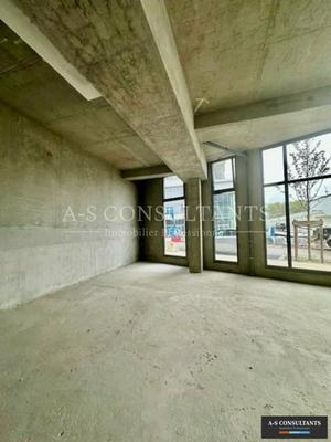 Local commercial - 92 m²