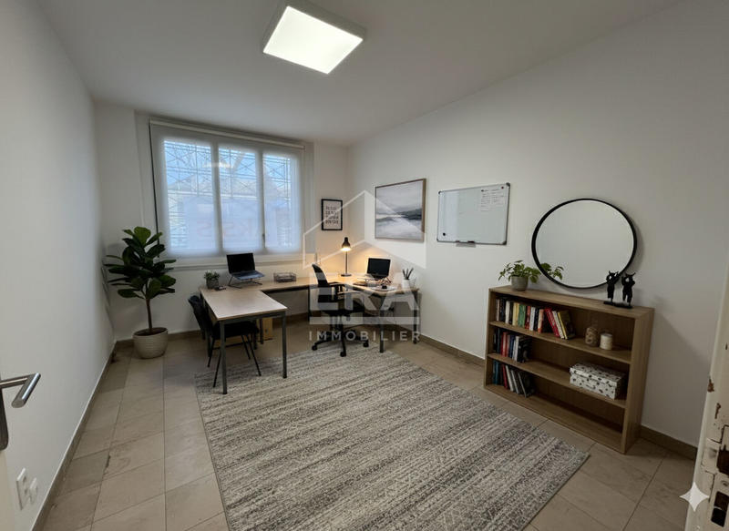 Local commercial - 114 m²