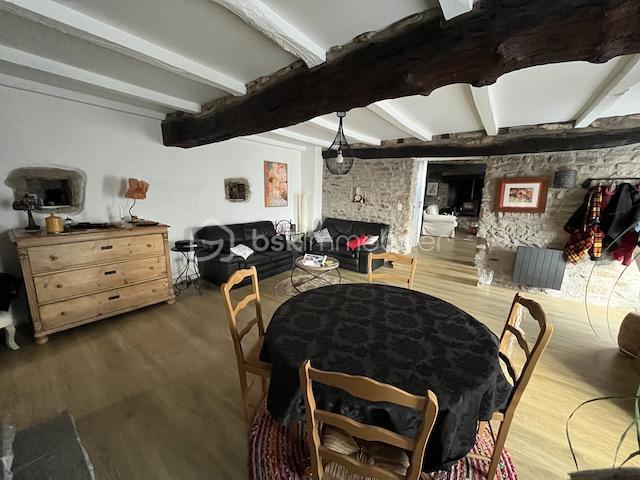 Maison en pierre - 120 m² - 4 pièces