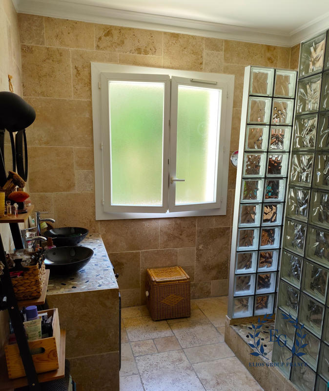 Appartement - 92 m² - 4 pièces