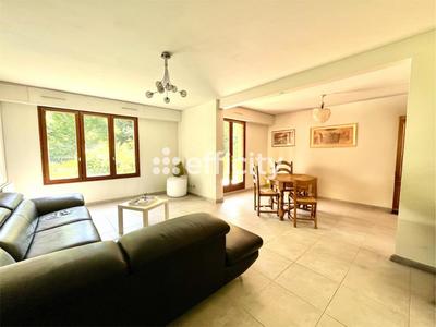 Appartement - 90 m² - 4 pièces