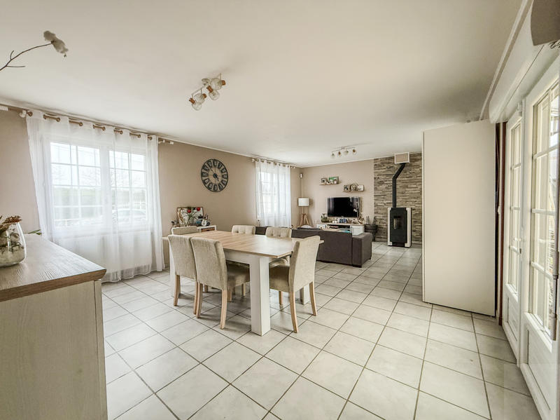 Maison - 100 m² - 4 pièces