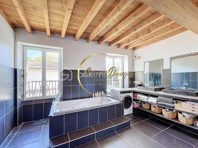 Maison en pierre - 250 m² - 6 pièces