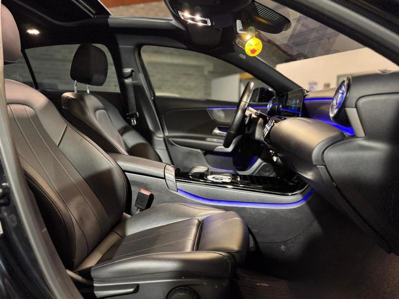 Mercedes Classe a 200 1.3 Ti Progressive Line 7g-Dct 163ch Toit ouvrant, Apple CarPlay, Sièges chauffants