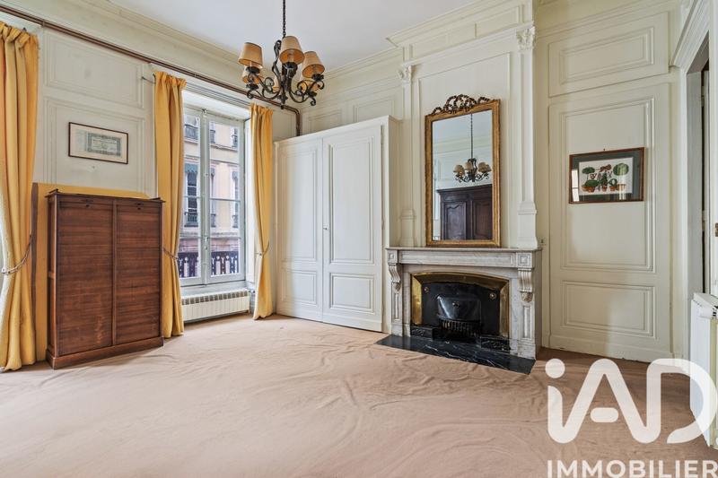 Appartement - 150 m² - 5 pièces