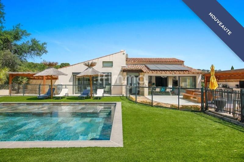 Propriété - 270 m² - 6 pièces