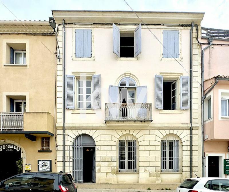 Maison - 280 m² - 5 pièces
