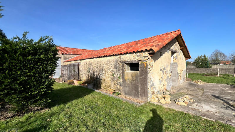 Maison - 214 m² - 3 pièces