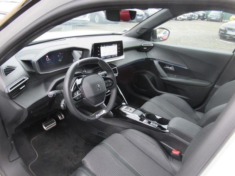 Peugeot 2008 Gt Pack 136 Ch 1ere Main France