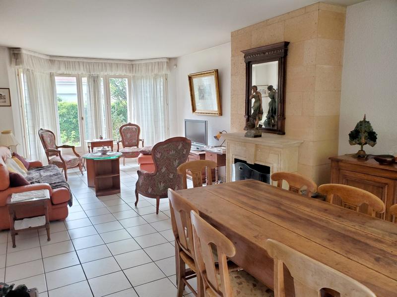 Maison traditionnelle - 135 m² - 6 pièces