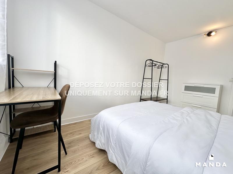 Chambre - 11 m² - 4 pièces