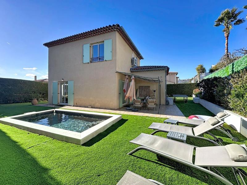 Maison - 153 m² - 5 pièces