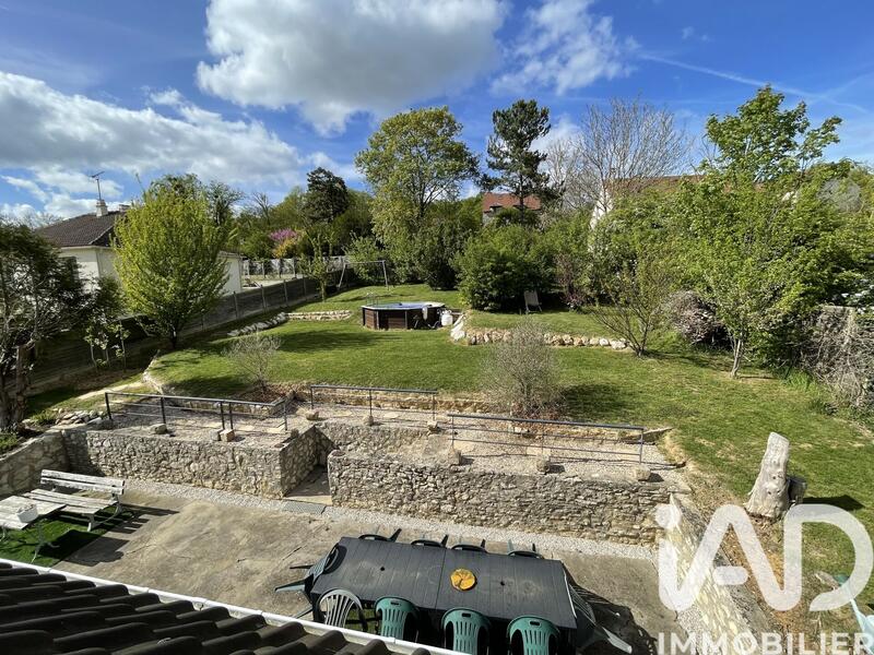 Maison - 150 m² - 8 pièces