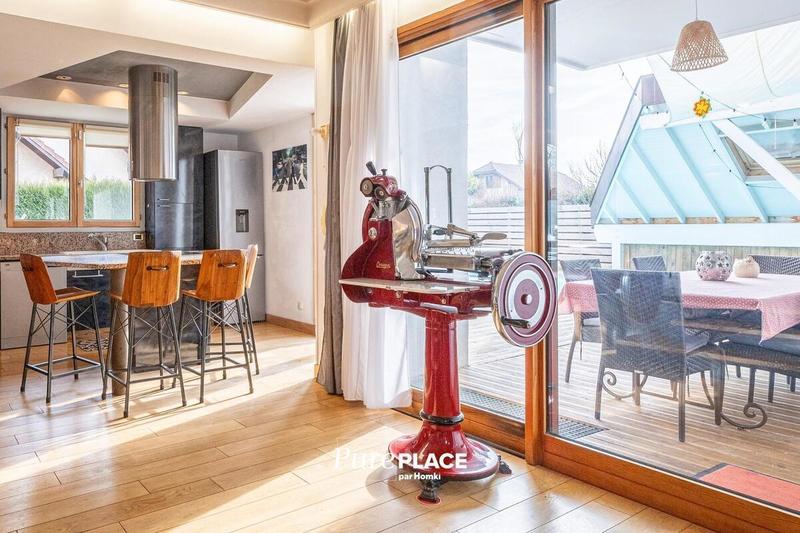 Villa - 310 m² - 7 pièces